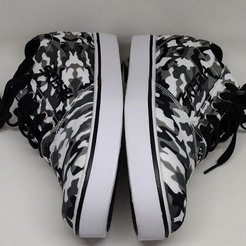 Heelys Black White‎ and Gray Camo Print Youth Size 6